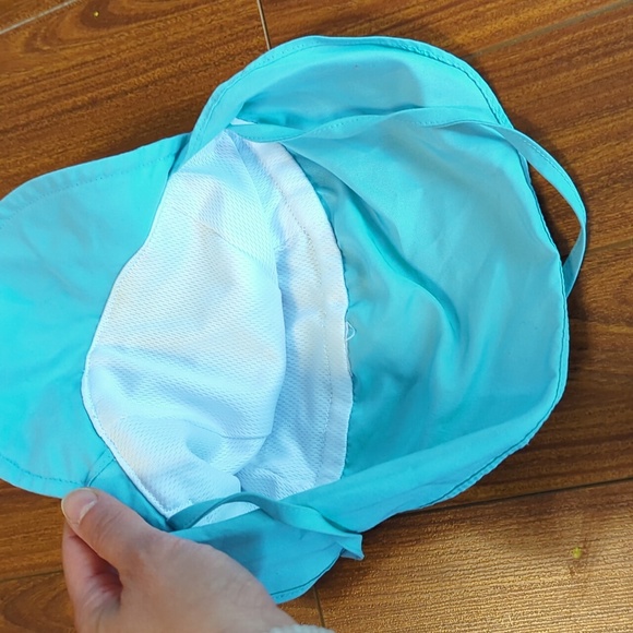 Three infant boys hats - Picture 4 of 5